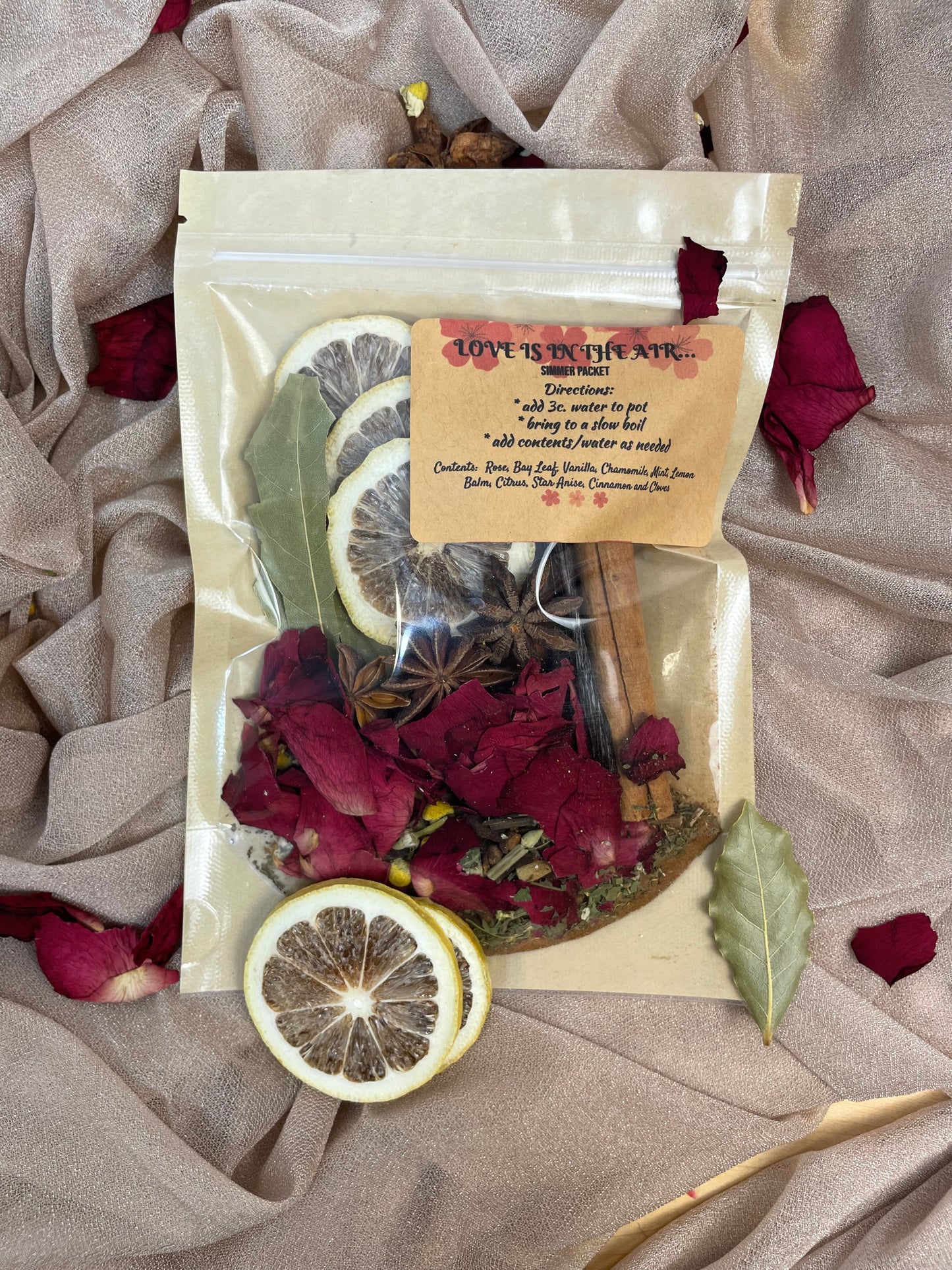 💕 Valentine’s Day 2026 Simmer Pot Packets

Choose Your Scent: Love Is in the Air or Romantic Evening