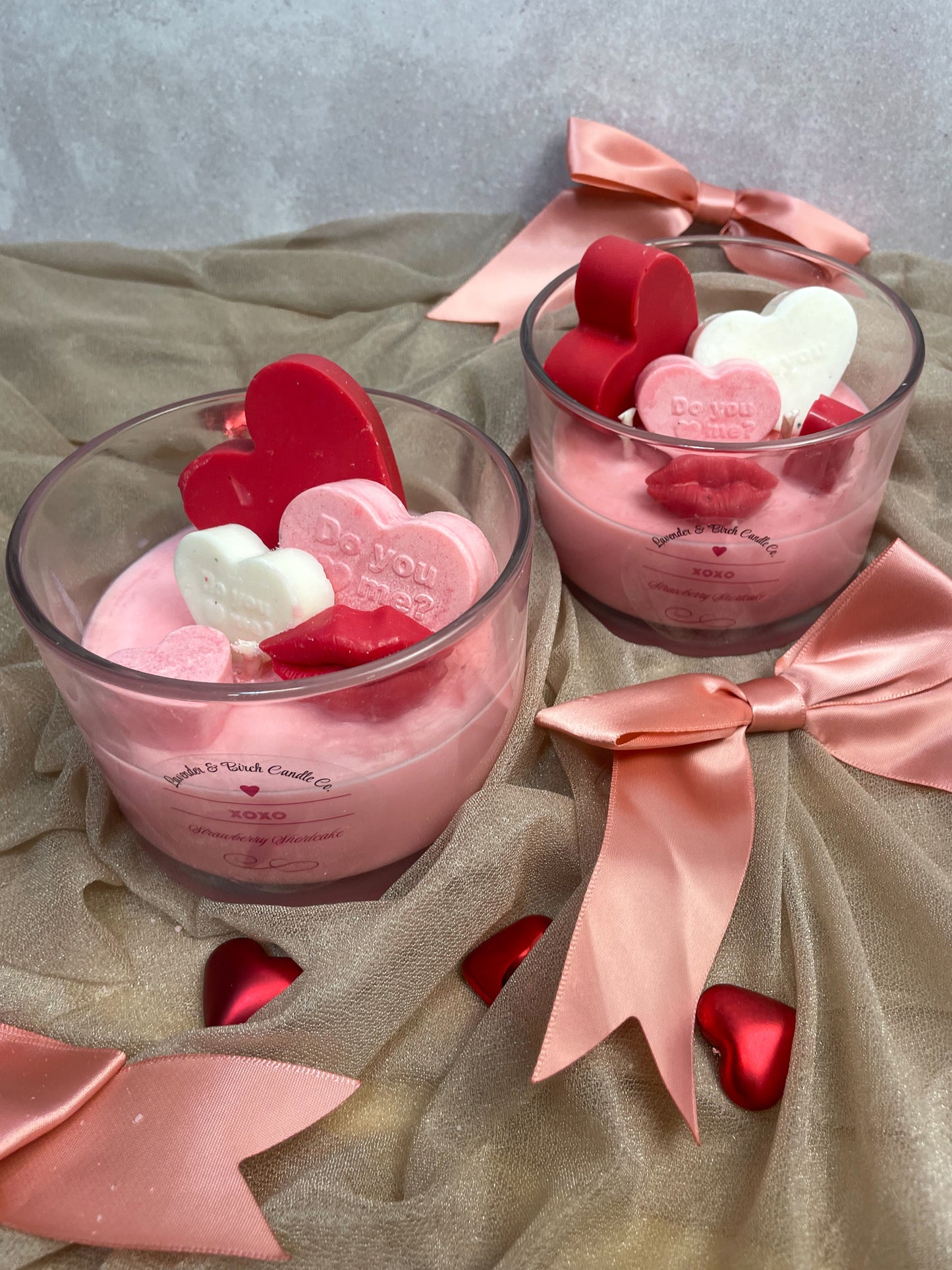 XOXO Valentine’s Day 2026 Three-Wick Soy Candle – Strawberry Shortcake Scent | Hearts & Lips Luxury Candle