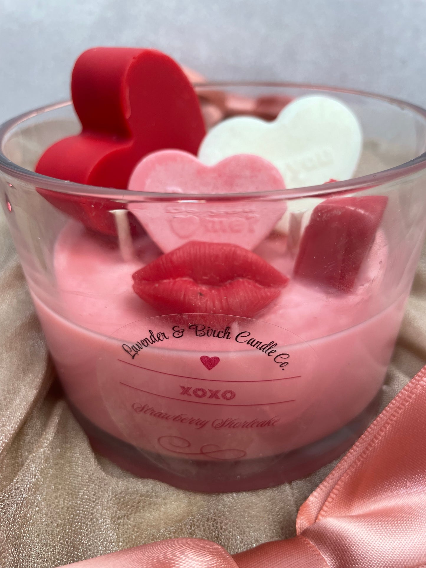 XOXO Valentine’s Day 2026 Three-Wick Soy Candle – Strawberry Shortcake Scent | Hearts & Lips Luxury Candle
