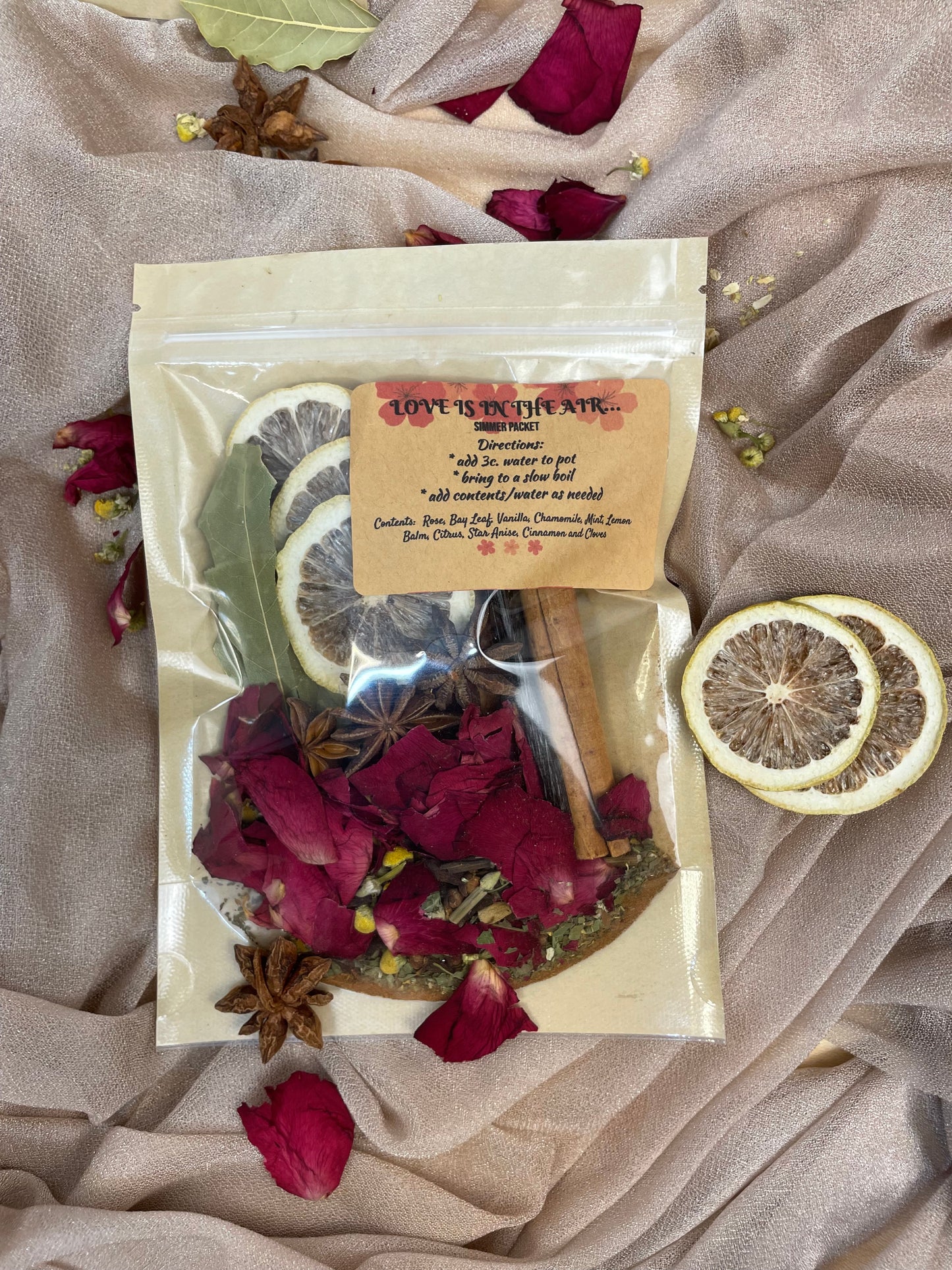 💕 Valentine’s Day 2026 Simmer Pot Packets

Choose Your Scent: Love Is in the Air or Romantic Evening